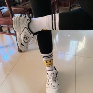 男女DREW笑面街頭型格中筒潮襪 (共7款)