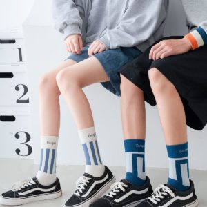 男女士圖案字母中筒襪(共5色)