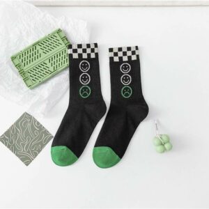 男女士綠色系列型格學院風中筒襪